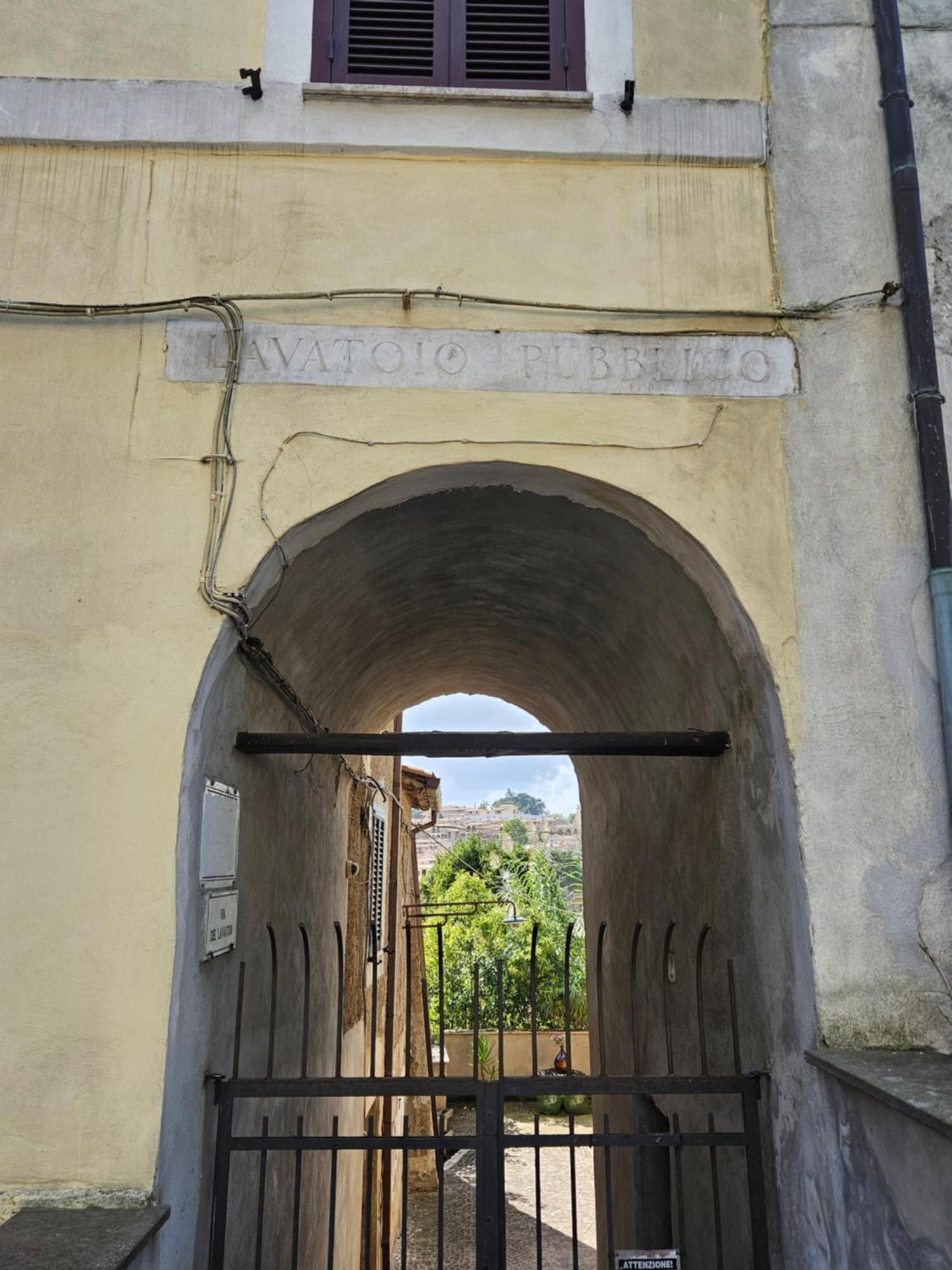Bed and Breakfast L' Antico Lavatoio Rignano Flaminio Esterno foto